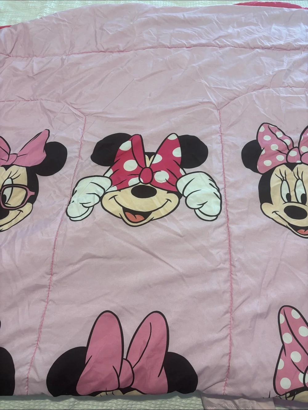 Disney Pink Minnie Mouse Polka Dot Character Comforter set with pillowcase